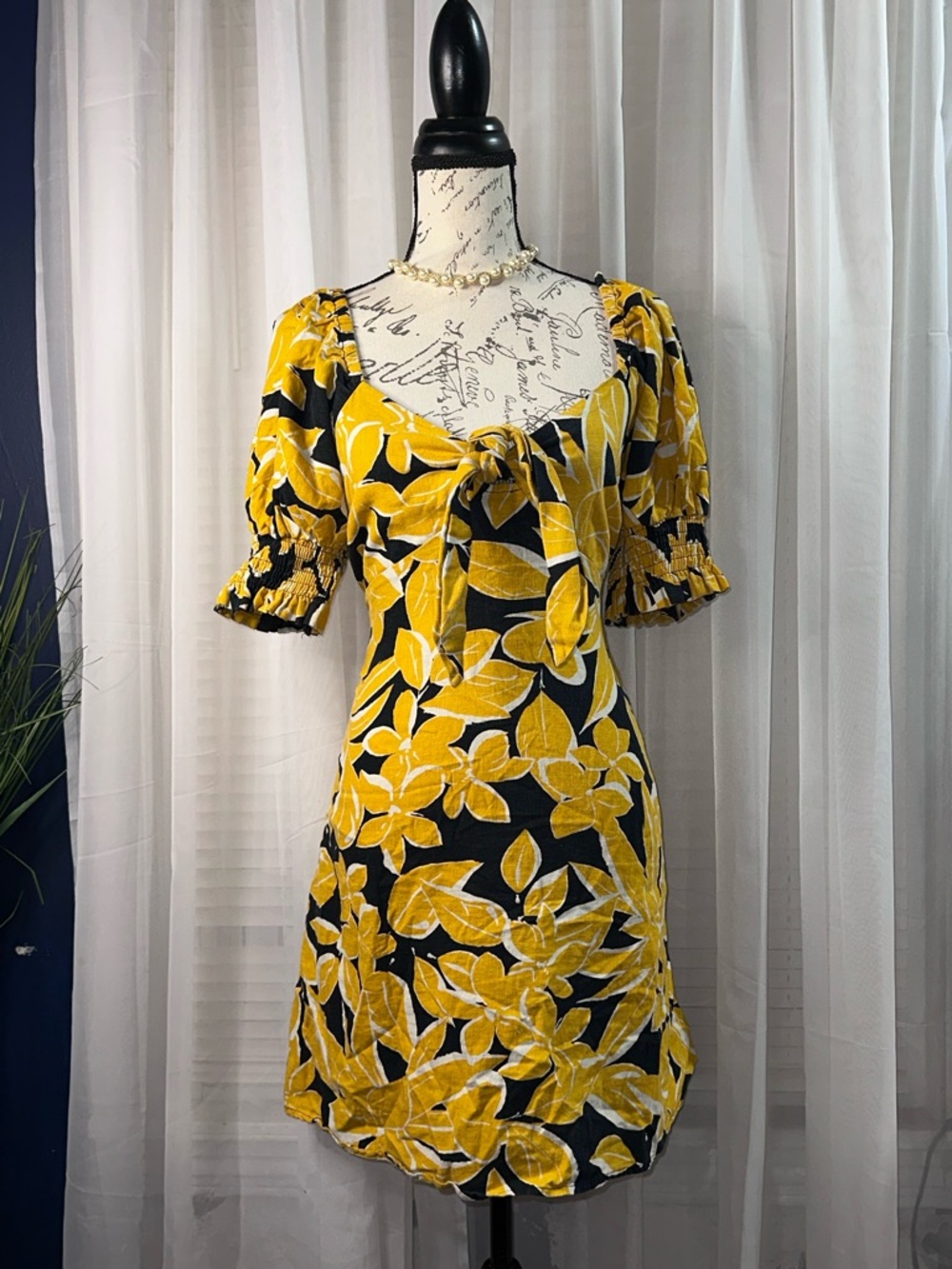 Who What Wear Yellow & Black Floral Tie-Front Mini Dress
